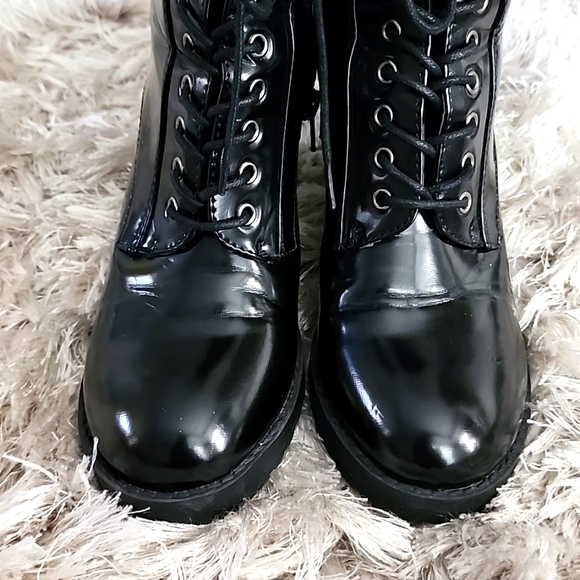 Pink and Pepper chunky heel lace-up bootie - Picture 6 of 7